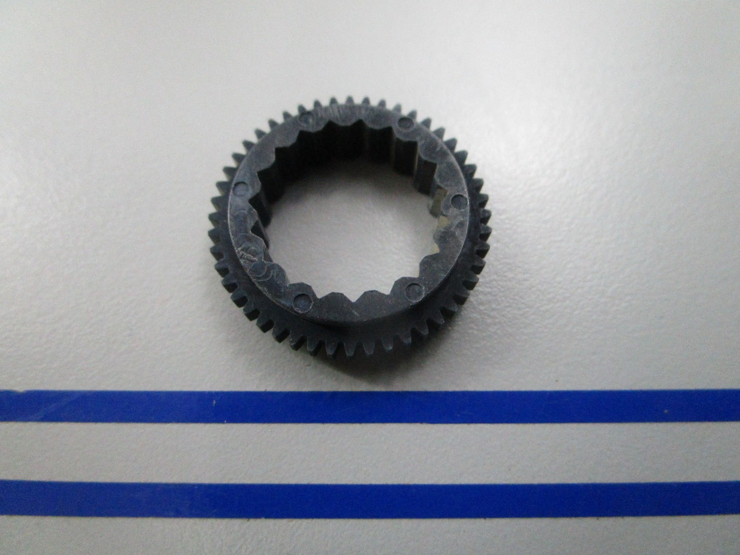 NEW OEM 121598 0121598 OMC Johnson Evinrude Drive Gear 0810