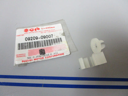 *NEW OEM* 0770 Suzuki Hood Linkage 09209-09007