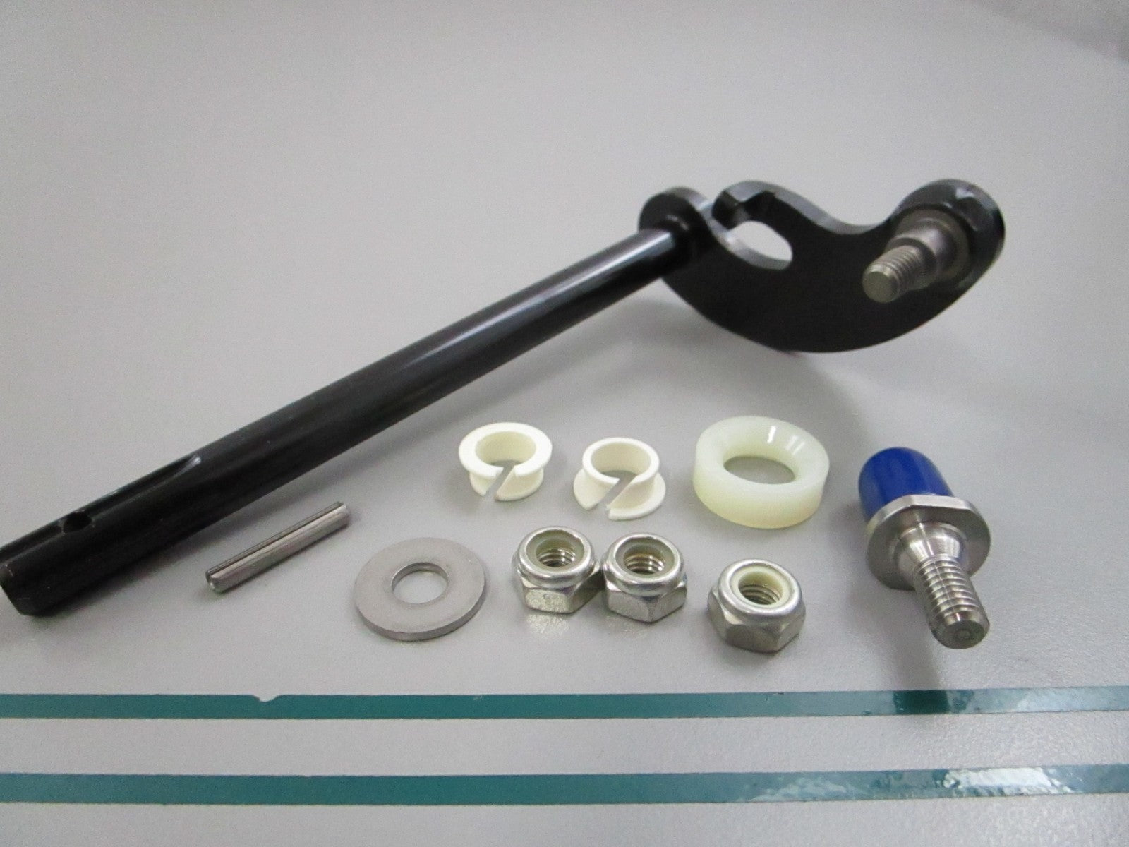 NEW OEM 8M0053260 Mercury Quicksilver Bell Crank Kit 0810