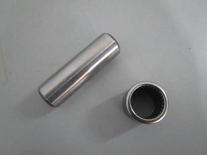 *NEW OEM* 0820 OMC Johnson Evinrude .030 Piston, Wrist Pin and Bearing Ay 391527