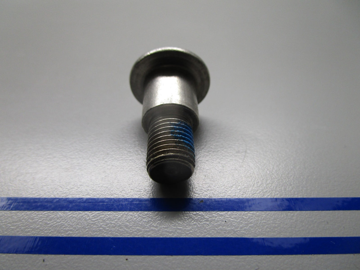 *NEW OEM* 0720 OMC Johnson Evinrude Shoulder Screw 335487 0335487