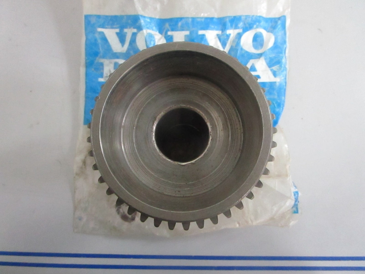 NEW OEM 854211 827309 Volvo Penta Gear 0820