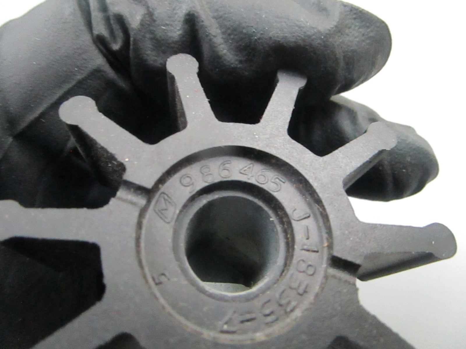 *NEW OEM* 0810 OMC Johnson Evinrude Impeller 986465 0986465