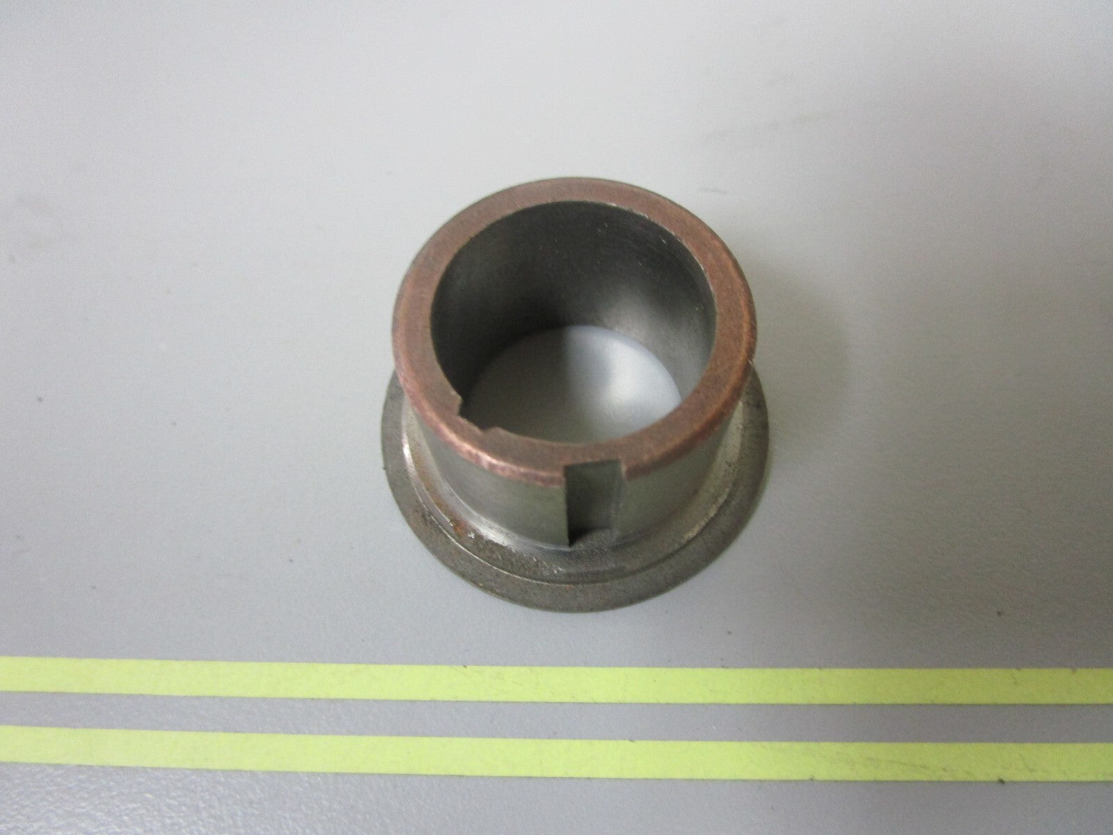 *NEW OEM* 0810 OMC Johnson Evinrude Front Gear Bearing 303380 0303380