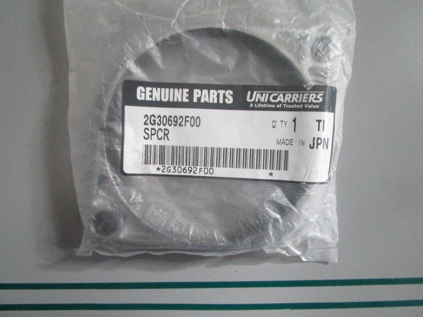 NEW OEM 2G306-92F00 UniCarriers Spacer 0820