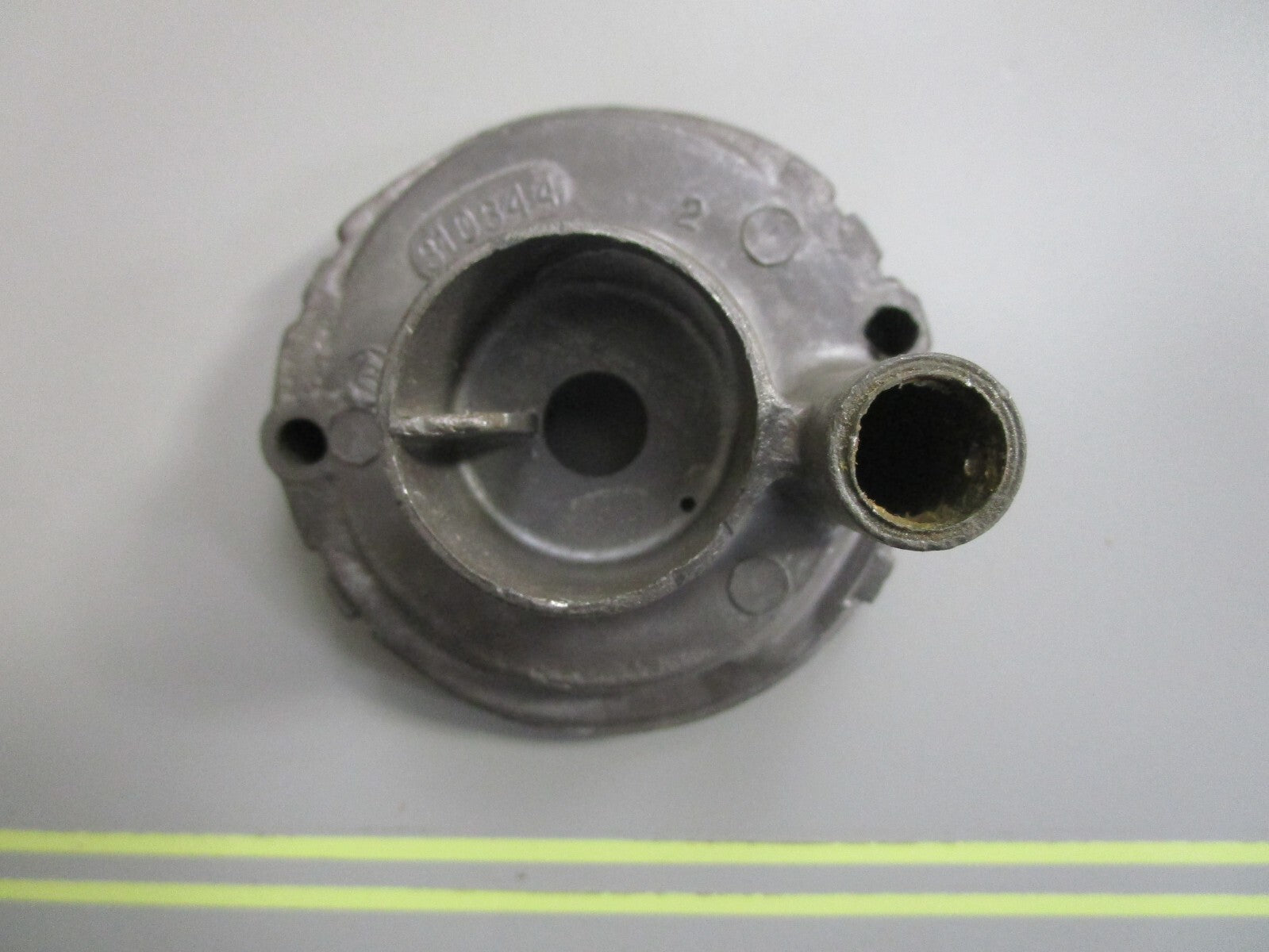 *NEW OEM* 0810 OMC Johnson Evinrude Impeller Housing 310344 0310344