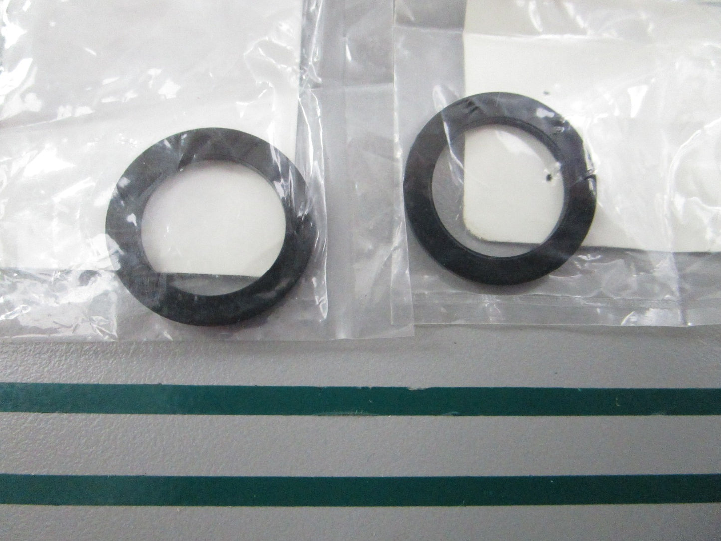 NEW OEM (LOT OF 2) 90202-15M37-00 Yamaha Washer 0810