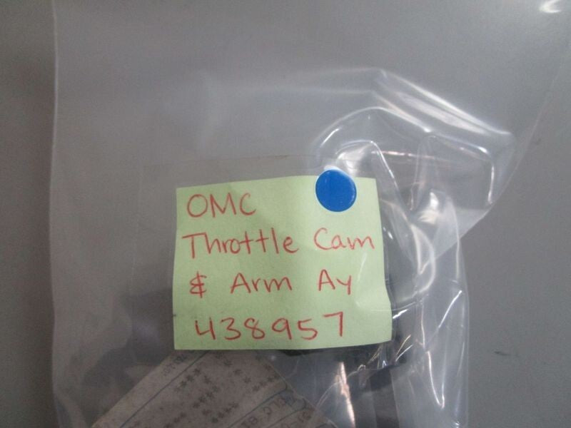 *NEW OEM* 0770 OMC Johnson Evinrude Throttle Cam & Arm Assembly 438957 0438957