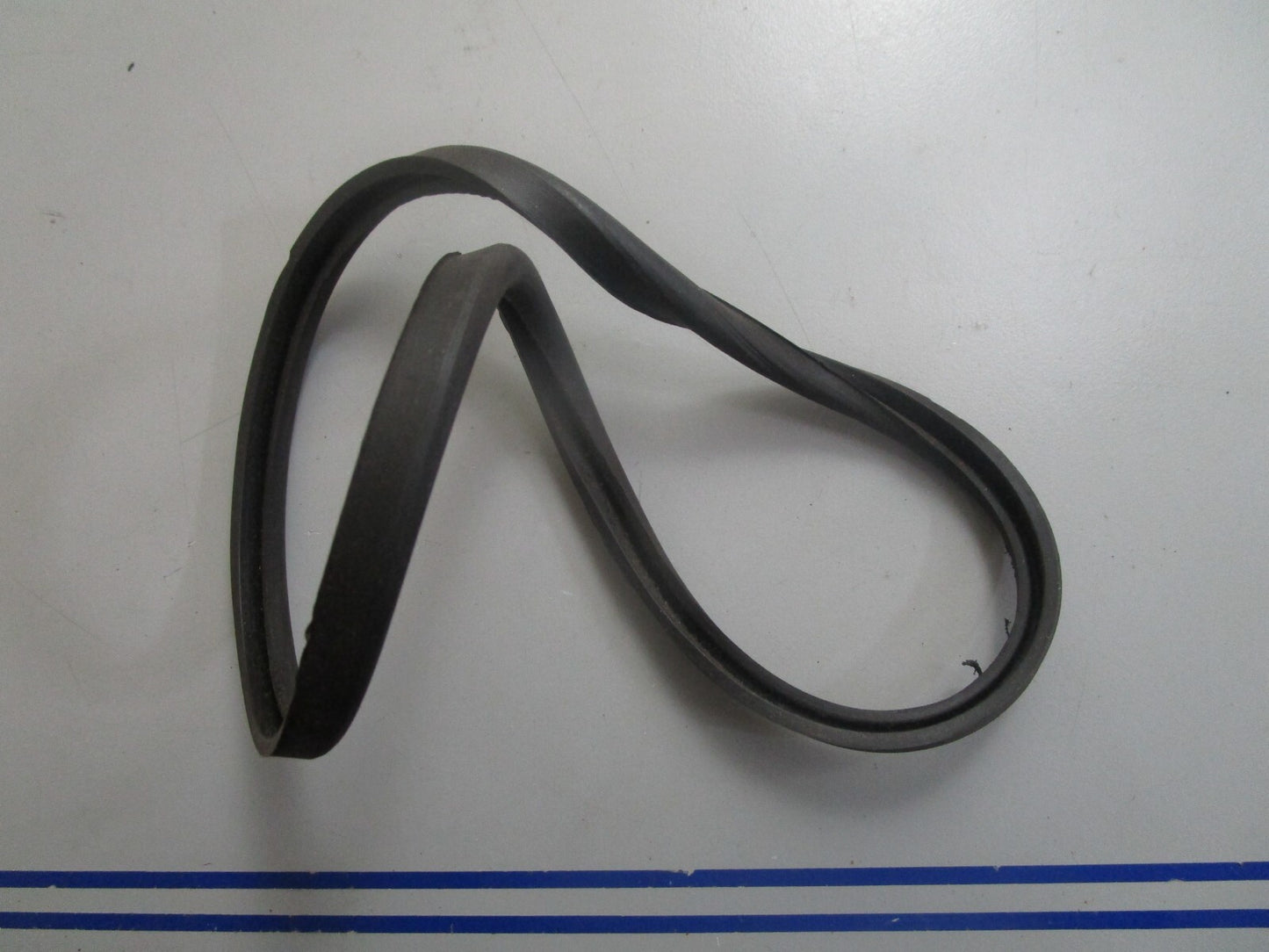 *NEW OEM* 0810 Volvo Penta Gasket 831239