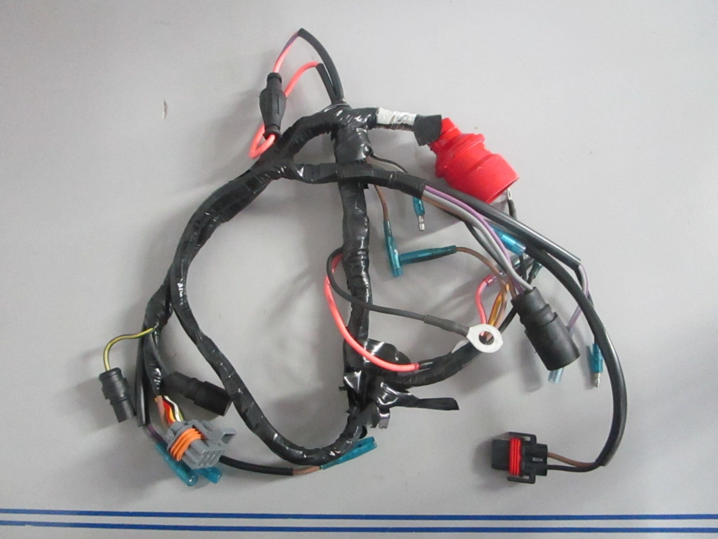 NEW OEM 585240 0585240 OMC Johnson Evinrude Wire Harness 0820