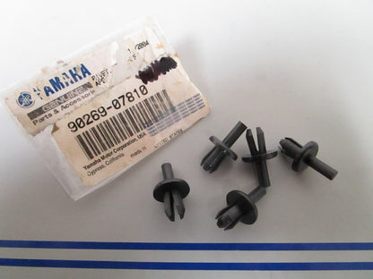 NEW OEM (LOT OF 5) 90269-07810-00 Yamaha Rivet 0810