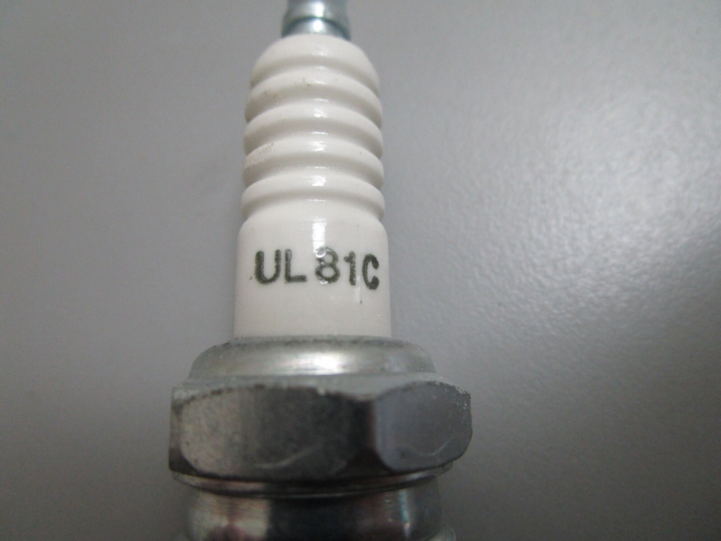 *NEW* (LOT OF 3) 0770 Champion Spark Plug UL8IC