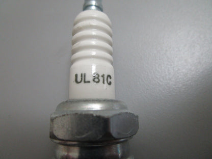 *NEW* (LOT OF 3) 0770 Champion Spark Plug UL8IC
