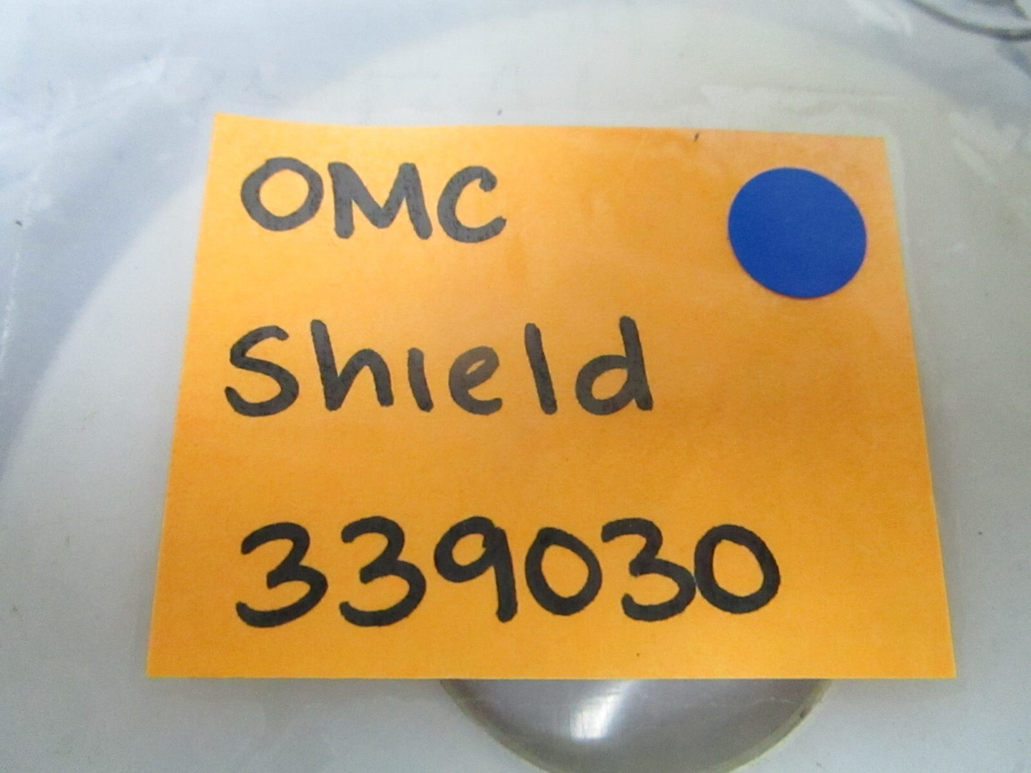 *NEW OEM* 0810 OMC Johnson Evinrude Shield 339030 0339030