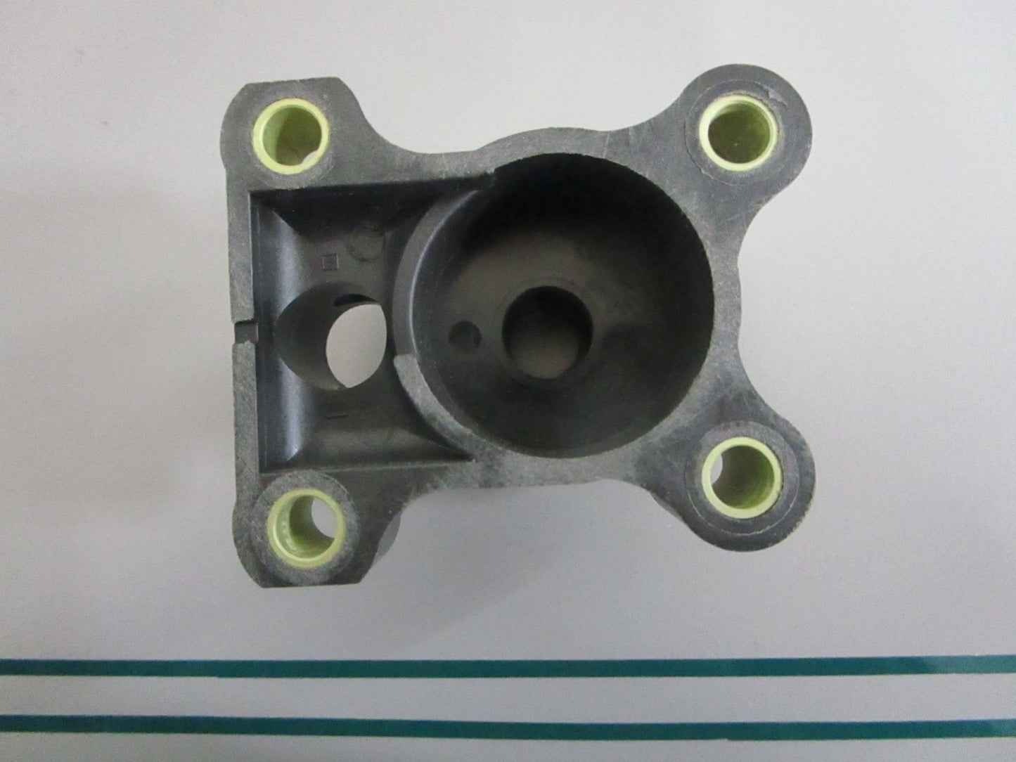 NEW OEM 391571 0391571 OMC Johnson Evinrude Impeller Housing 0820