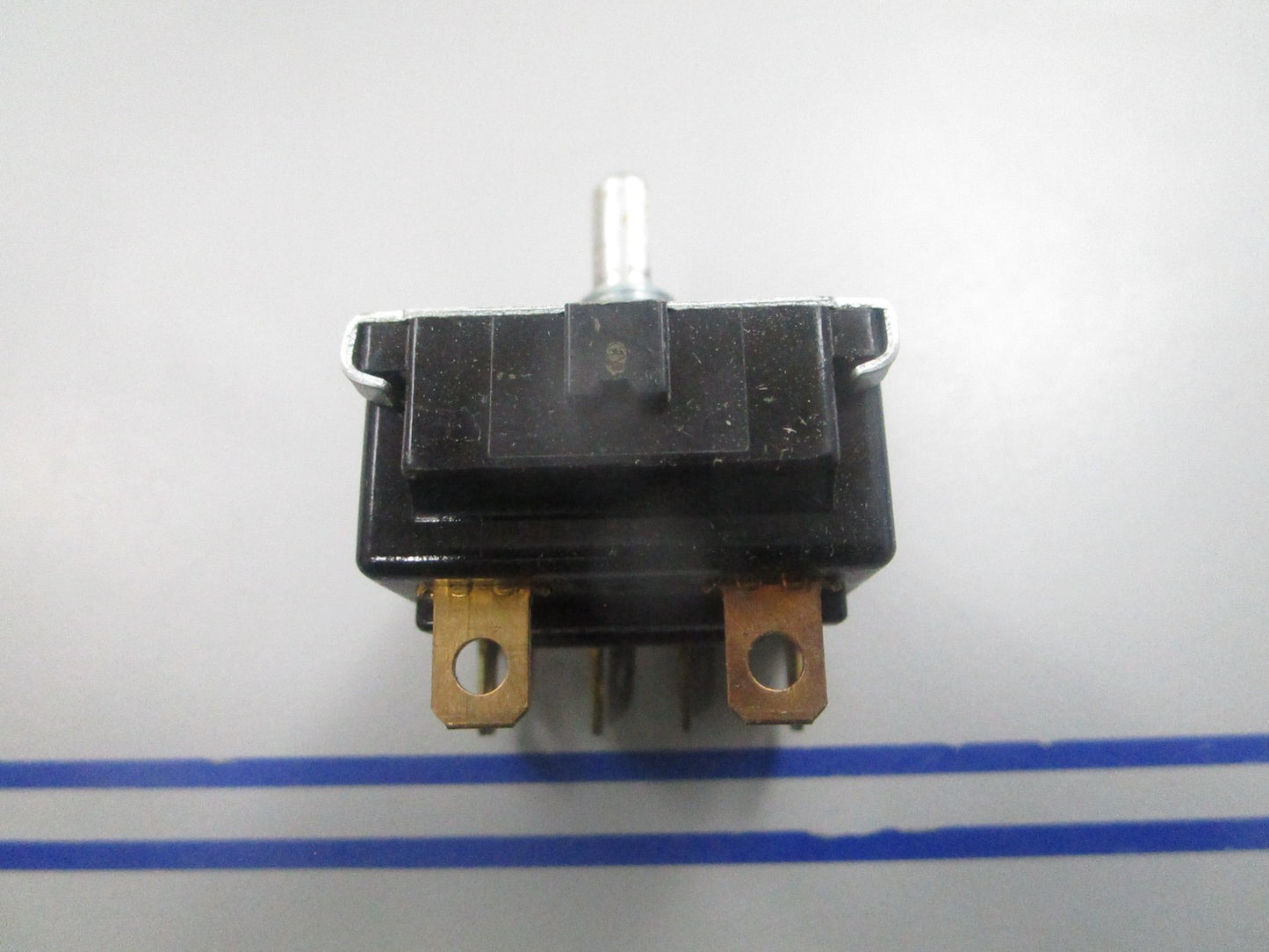 NEW OEM OMC Johnson Evinrude 393711 0393711 Switch 0810