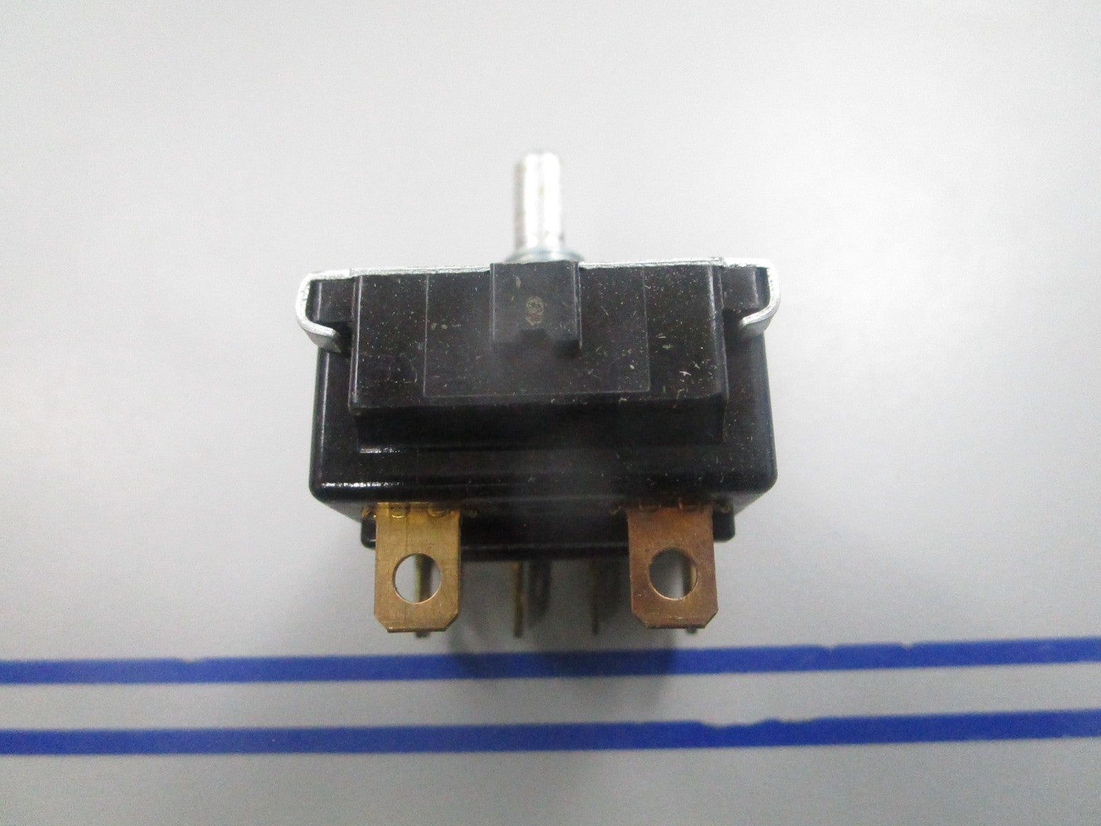 NEW OEM OMC Johnson Evinrude 393711 0393711 Switch 0810