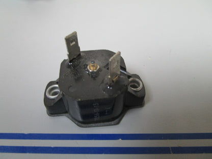 *NEW OEM* 0810 Volvo Penta Temperature Sensor Breaker Switch 897815