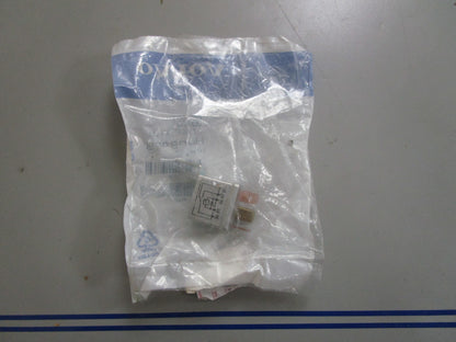 *NEW OEM* 0810 Volvo Penta Relay 854357