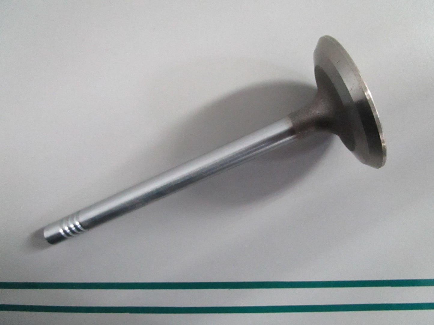 NEW OEM 913142 0913142 OMC Johnson Evinrude Exhaust Valve 0820