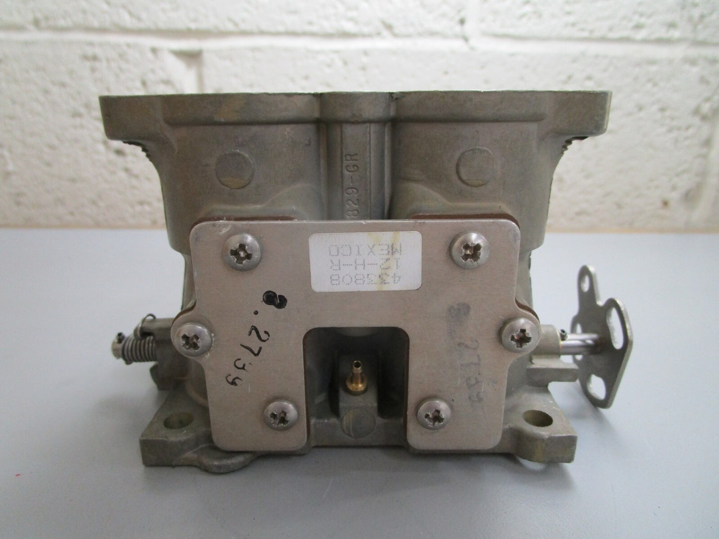 *NEW OEM* 0820 OMC Johnson Evinrude Carburetor Ay 433808 0433808