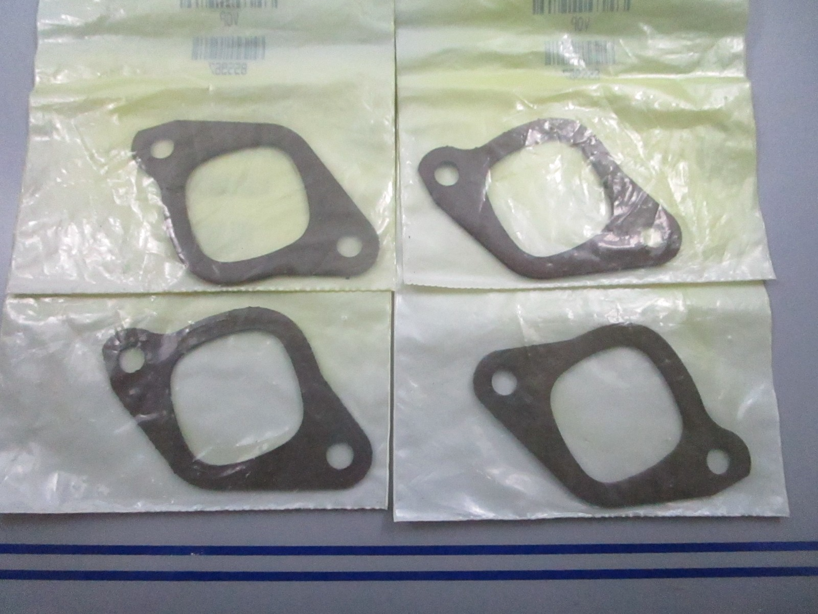 *NEW OEM* (LOT OF 4) 0810 Volvo Penta Gasket 855967