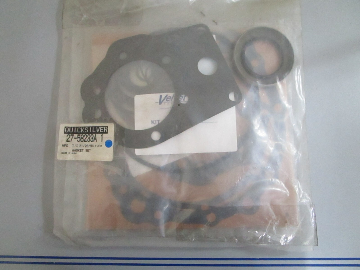 *NEW OEM* 0820 Mercury Quicksilver Gasket Set 27-58233A1