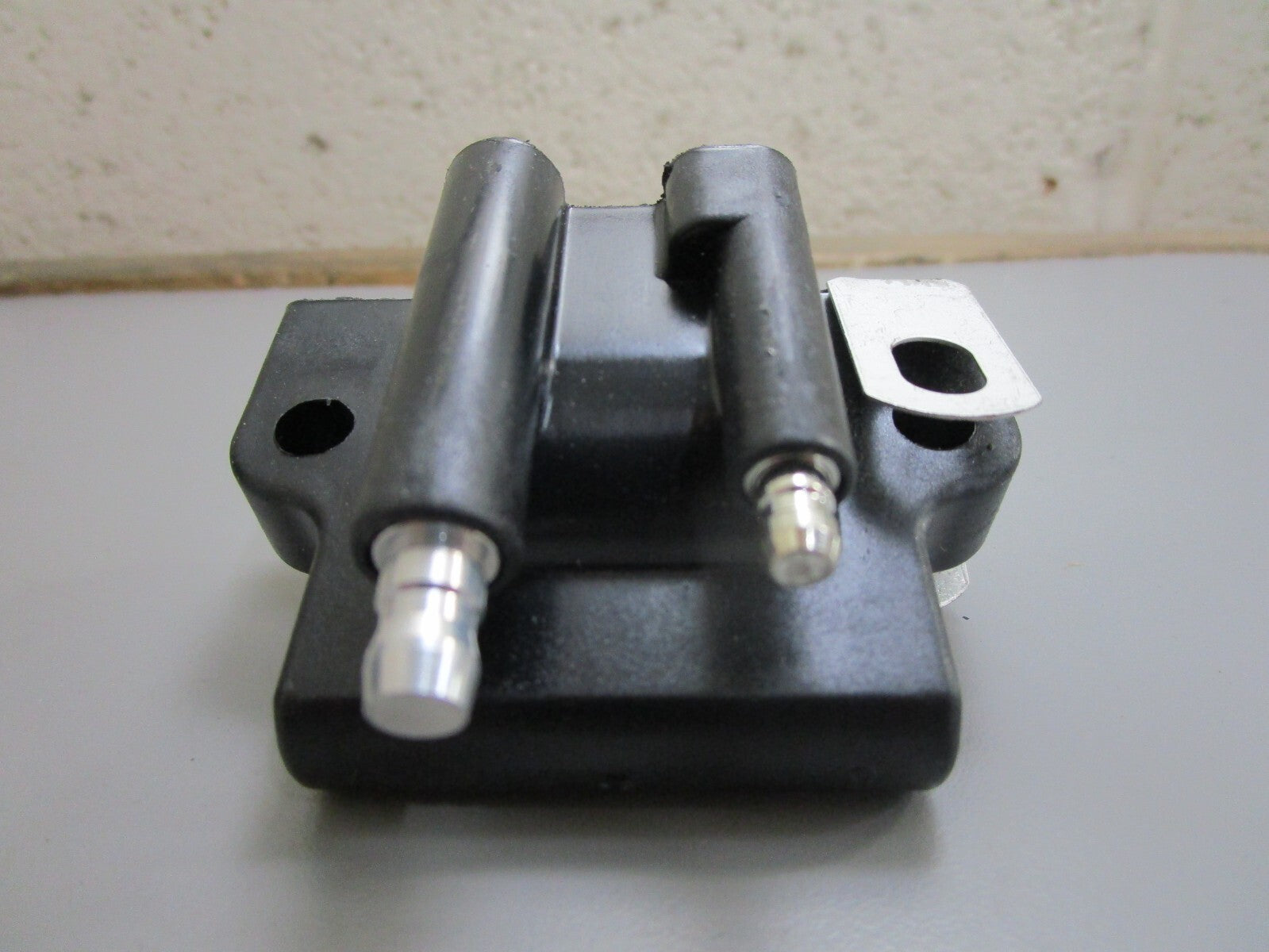*NEW OEM* 0820 OMC Johnson Evinrude Ignition Coil 582508 0582508