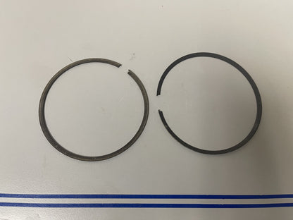 *NEW OEM* 0670 OMC Johnson Evinrude 2 Ring Set 390510 0390510