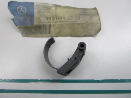 NEW OEM 0000943755 Mercedes-Benz Closure 0810