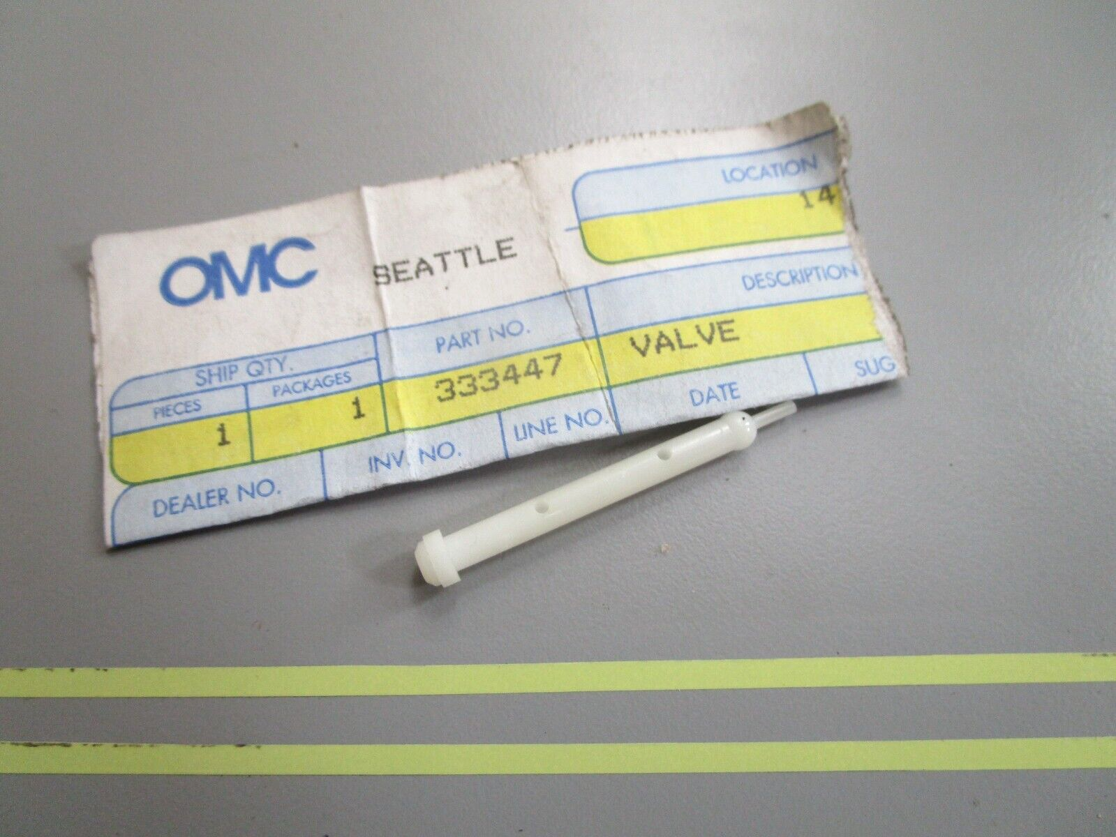 *NEW OEM* 0810 OMC Johnson Evinrude Valve 333447 0333447