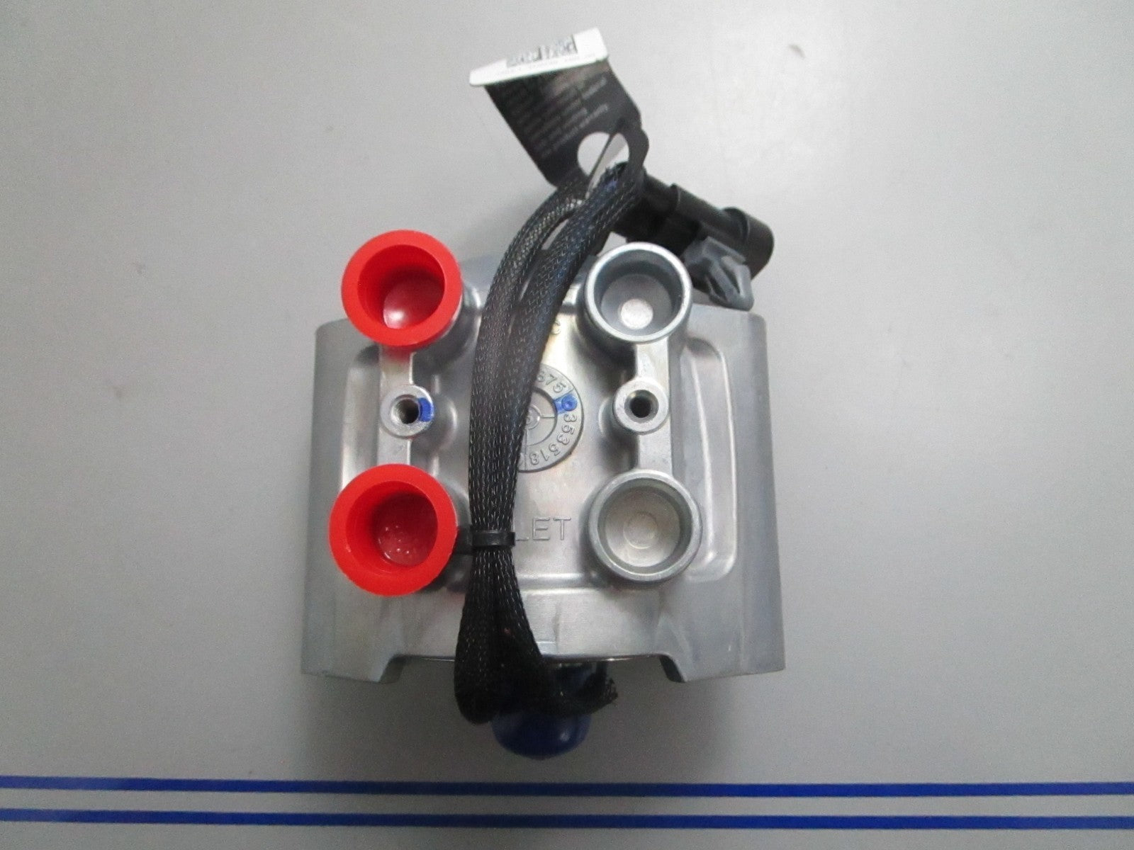 *NEW OEM* 0820 OMC Johnson Evinrude 40-90HP ETEC Fuel Injector 5007147
