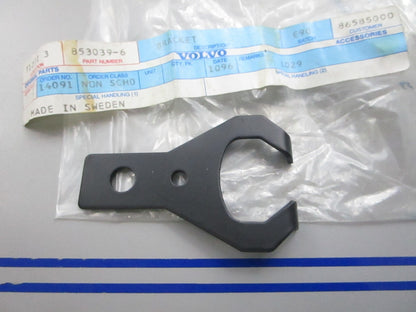 NEW OEM 853039 Volvo Penta Bracket 0810