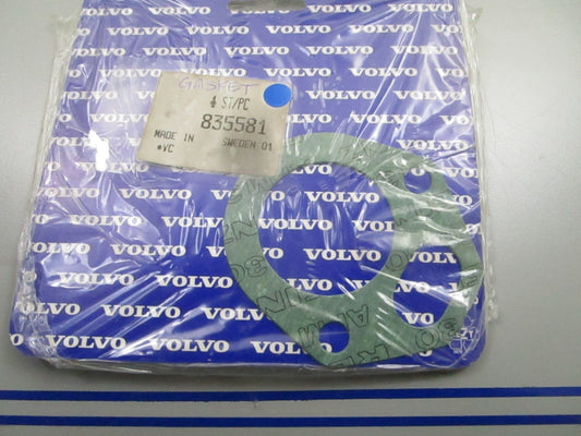 *NEW OEM* 0810 Volvo Penta Gasket 835581