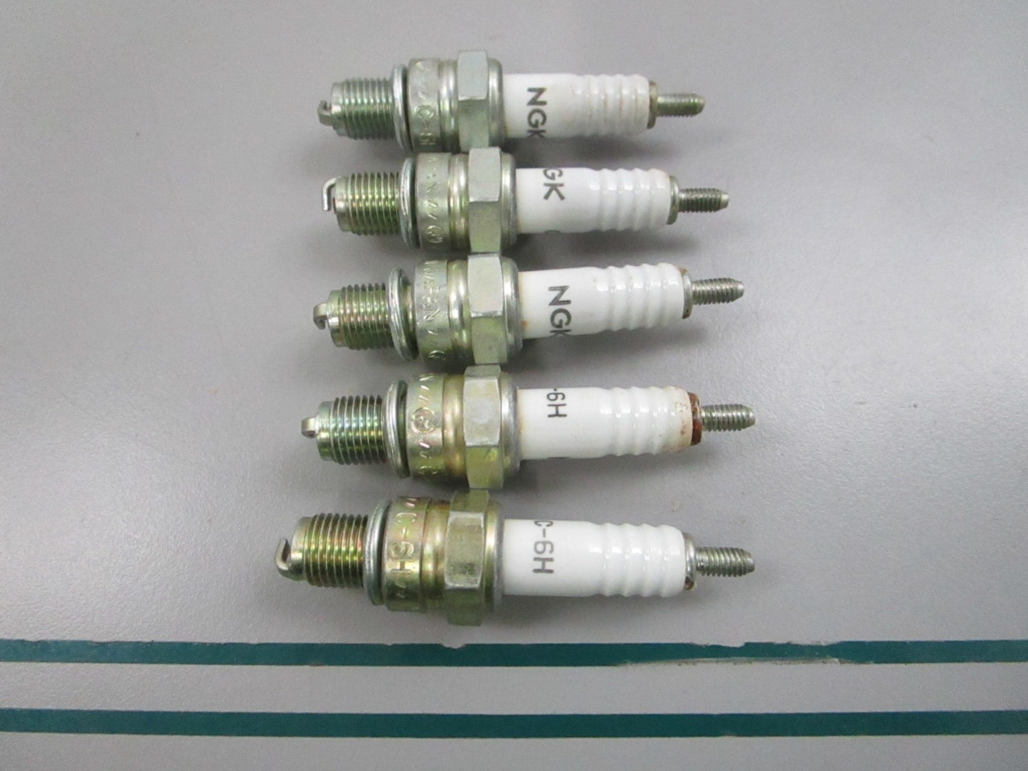 NEW OEM (LOT OF 5) 98056-56711 C-6H Honda NGK Spark Plug 0810