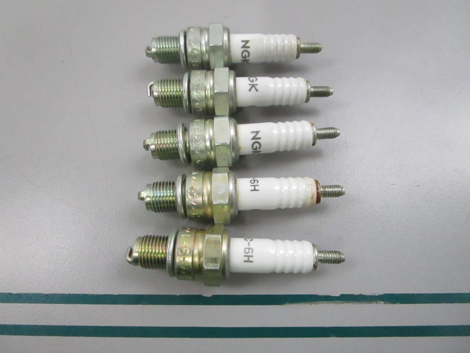 NEW OEM (LOT OF 5) 98056-56711 C-6H Honda NGK Spark Plug 0810