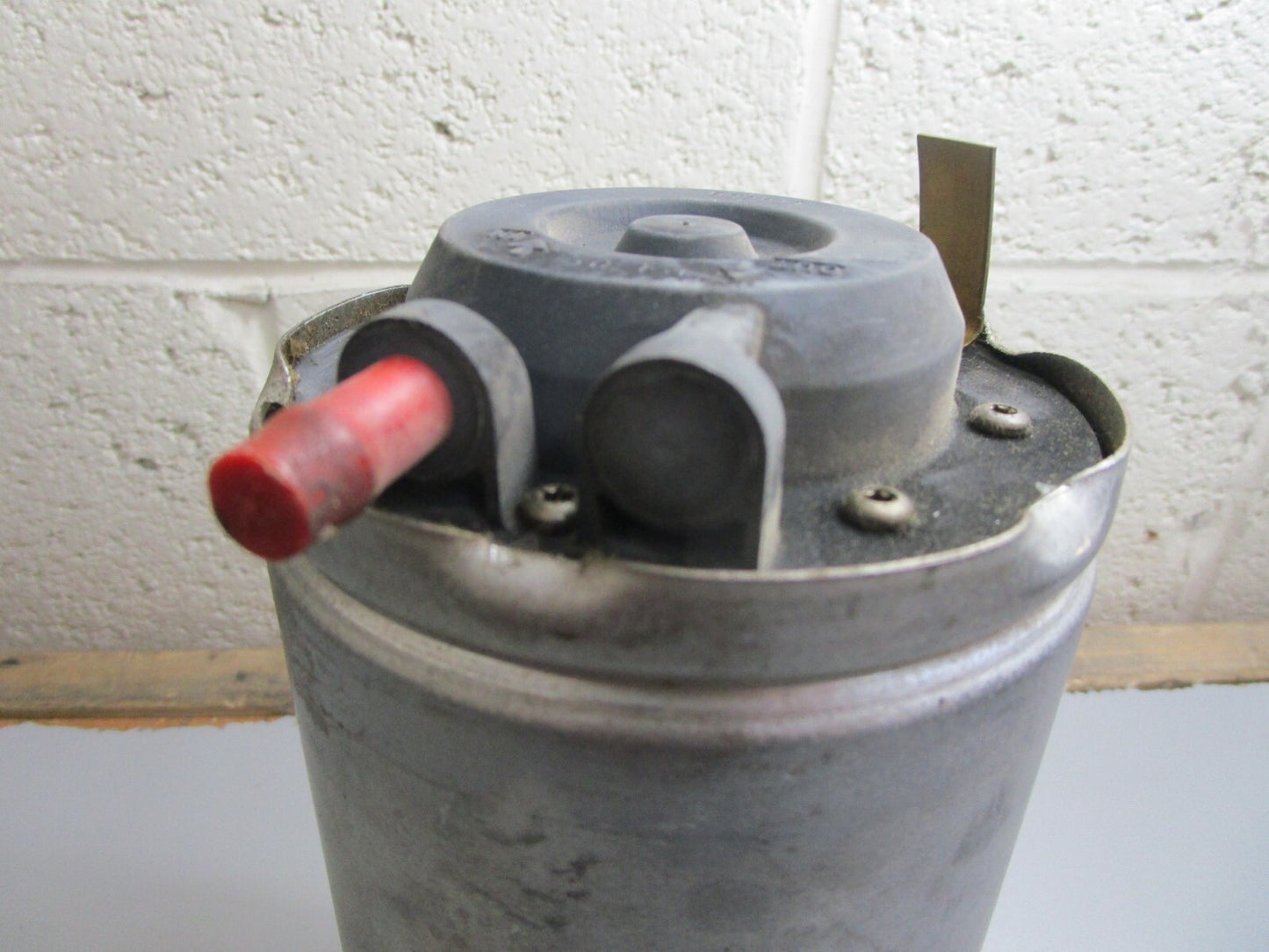 *NEW OEM* 0820 OMC Johnson Evinrude Fuel Pickup Canister 174608 0174608