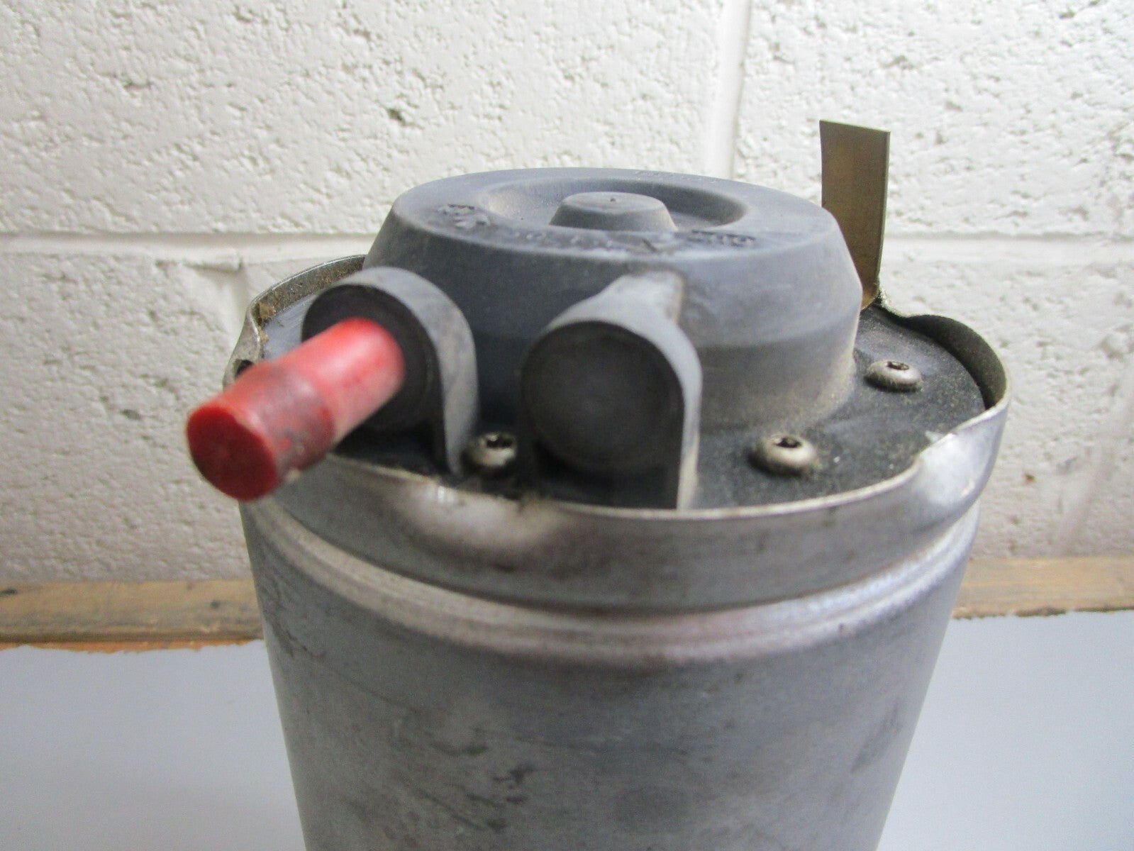 *NEW OEM* 0820 OMC Johnson Evinrude Fuel Pickup Canister 174608 0174608