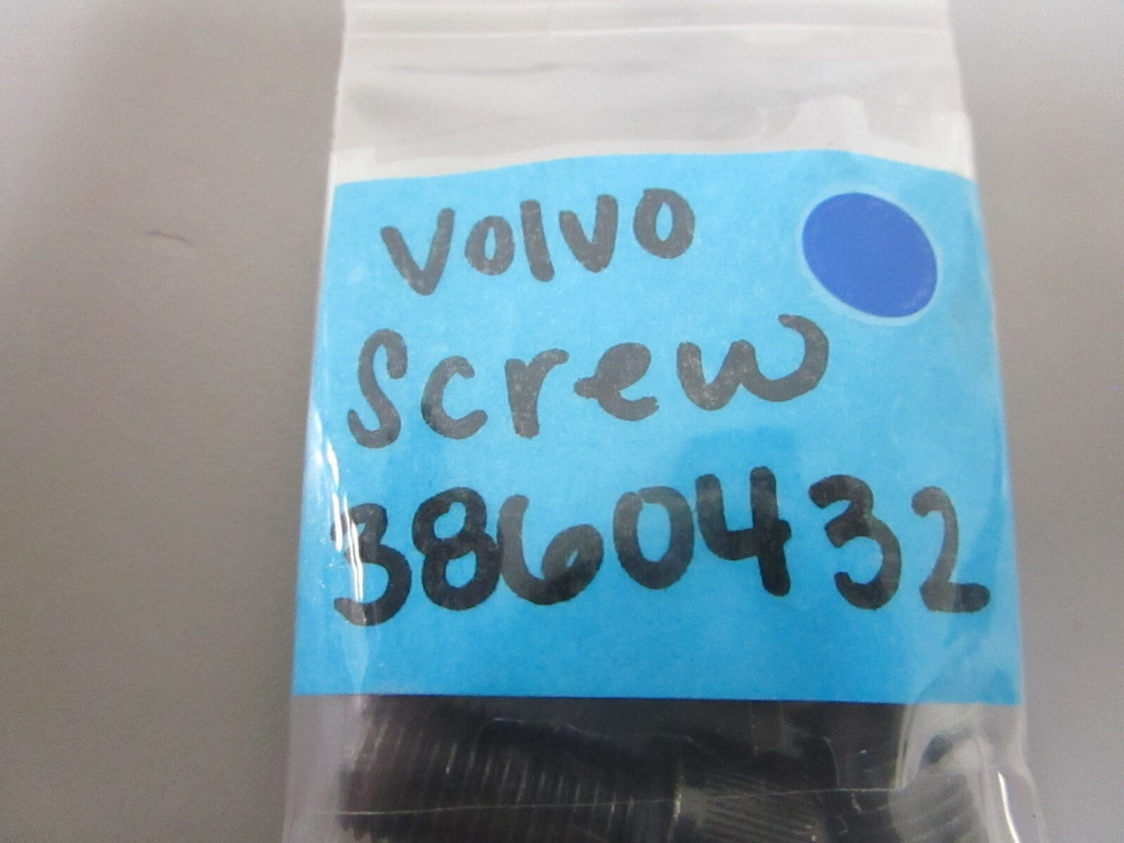 *NEW OEM* 0810 Volvo Penta Screw 3860432