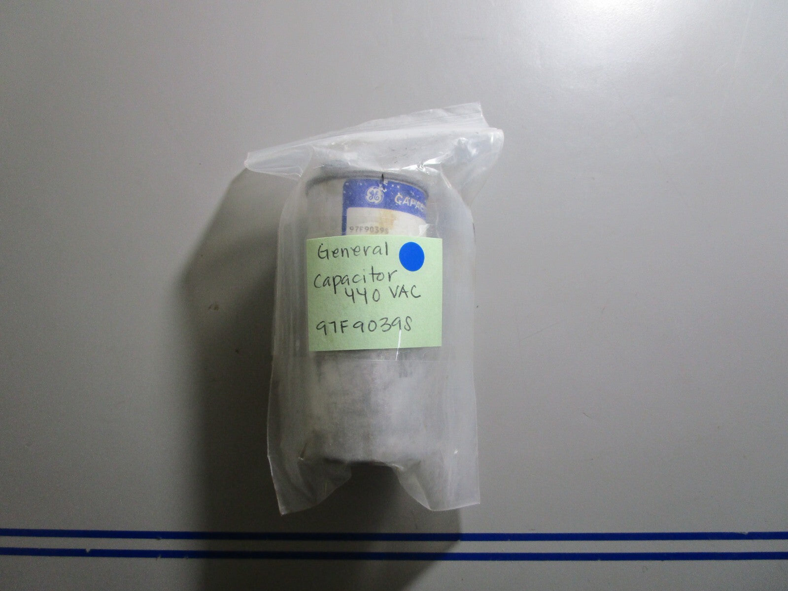 *NEW OEM* 0810 General Electric Capacitor 440 VAC 97F9039S