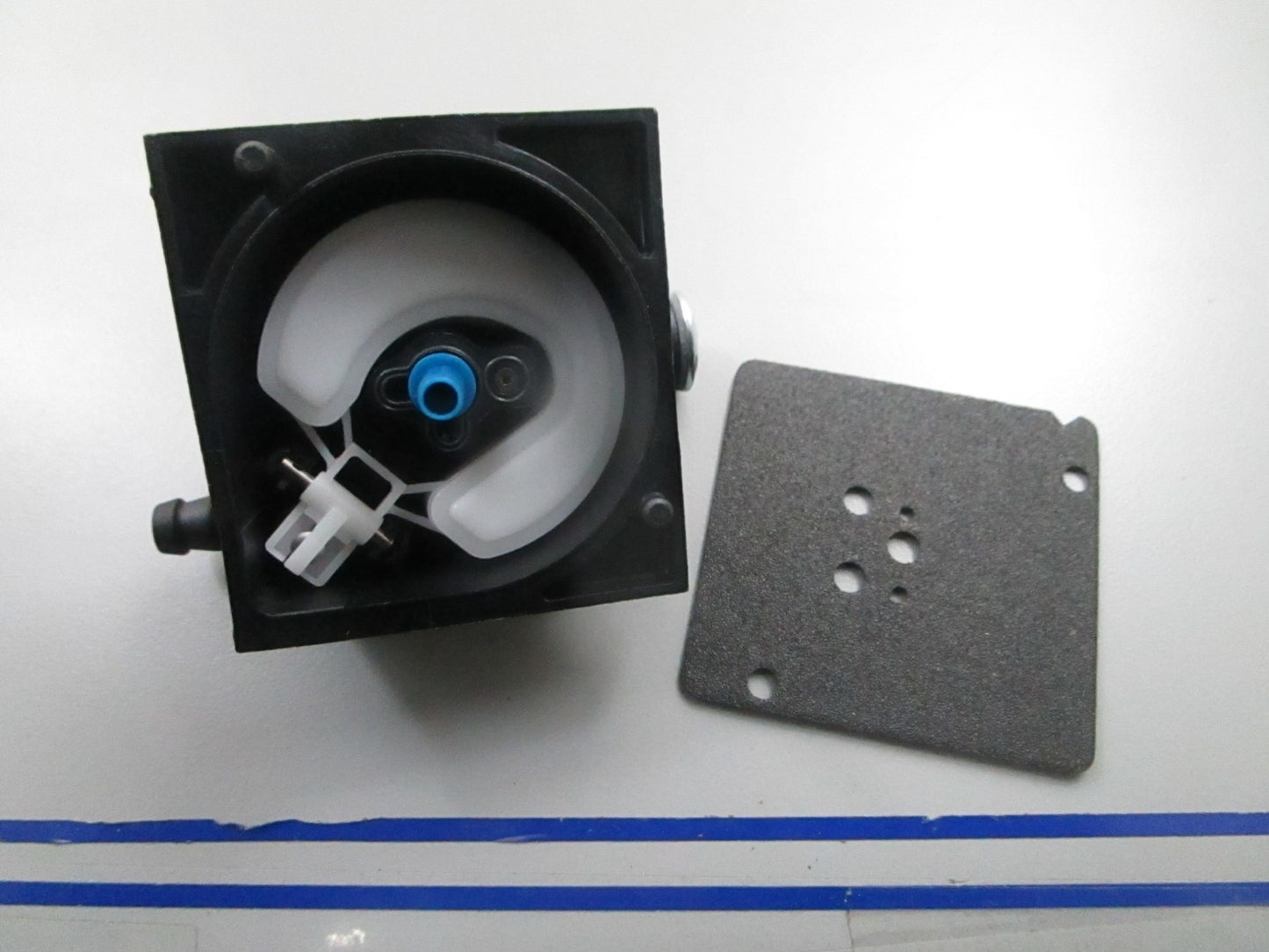 *NEW OEM* 0810 Tecumseh Carburetor Bowl Kit 730639