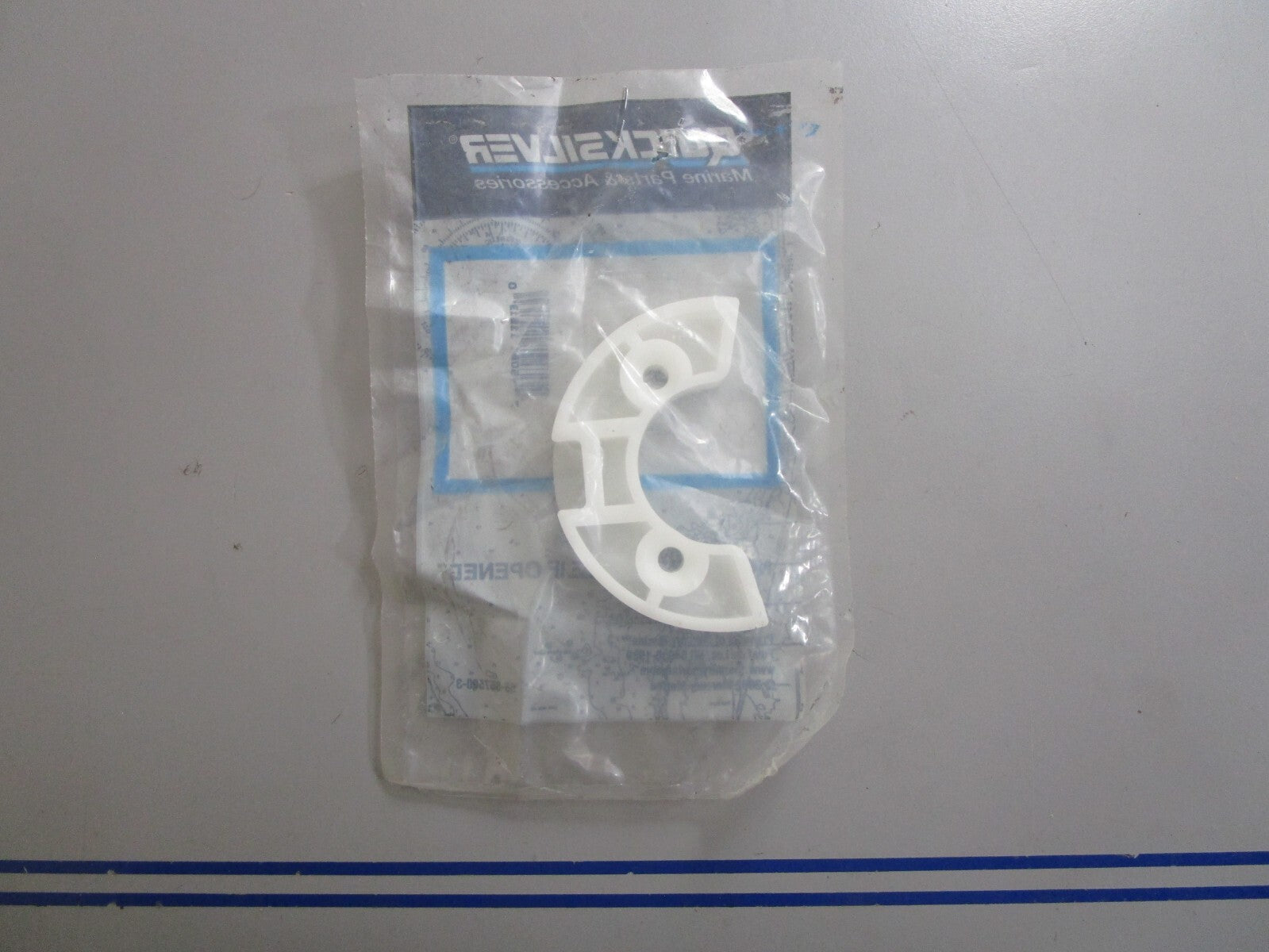 *NEW OEM* 0810 Mercury Quicksilver Holder 16899
