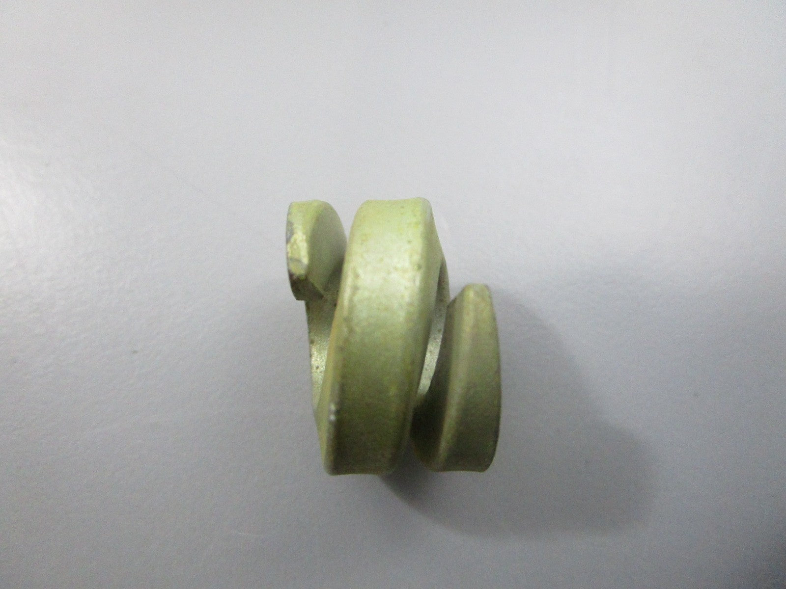 NEW OEM 302051 0302051 OMC Johnson Evinrude Spring 0810