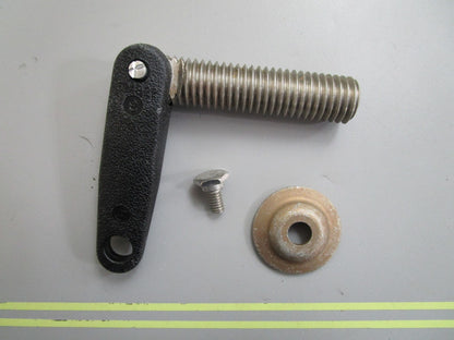 *NEW OEM* 0820 OMC Johnson Evinrude Clamp & Screw 391421 0391421
