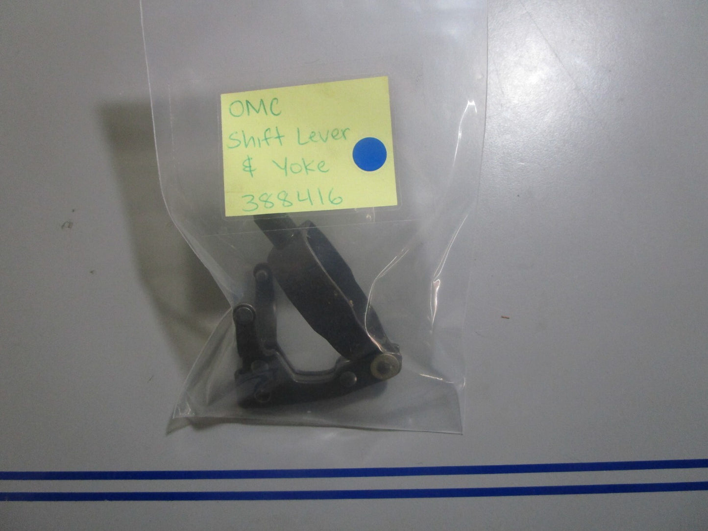 *NEW OEM* 0810 OMC Johnson Evinrude Shift Lever & Yoke 388416 0388416