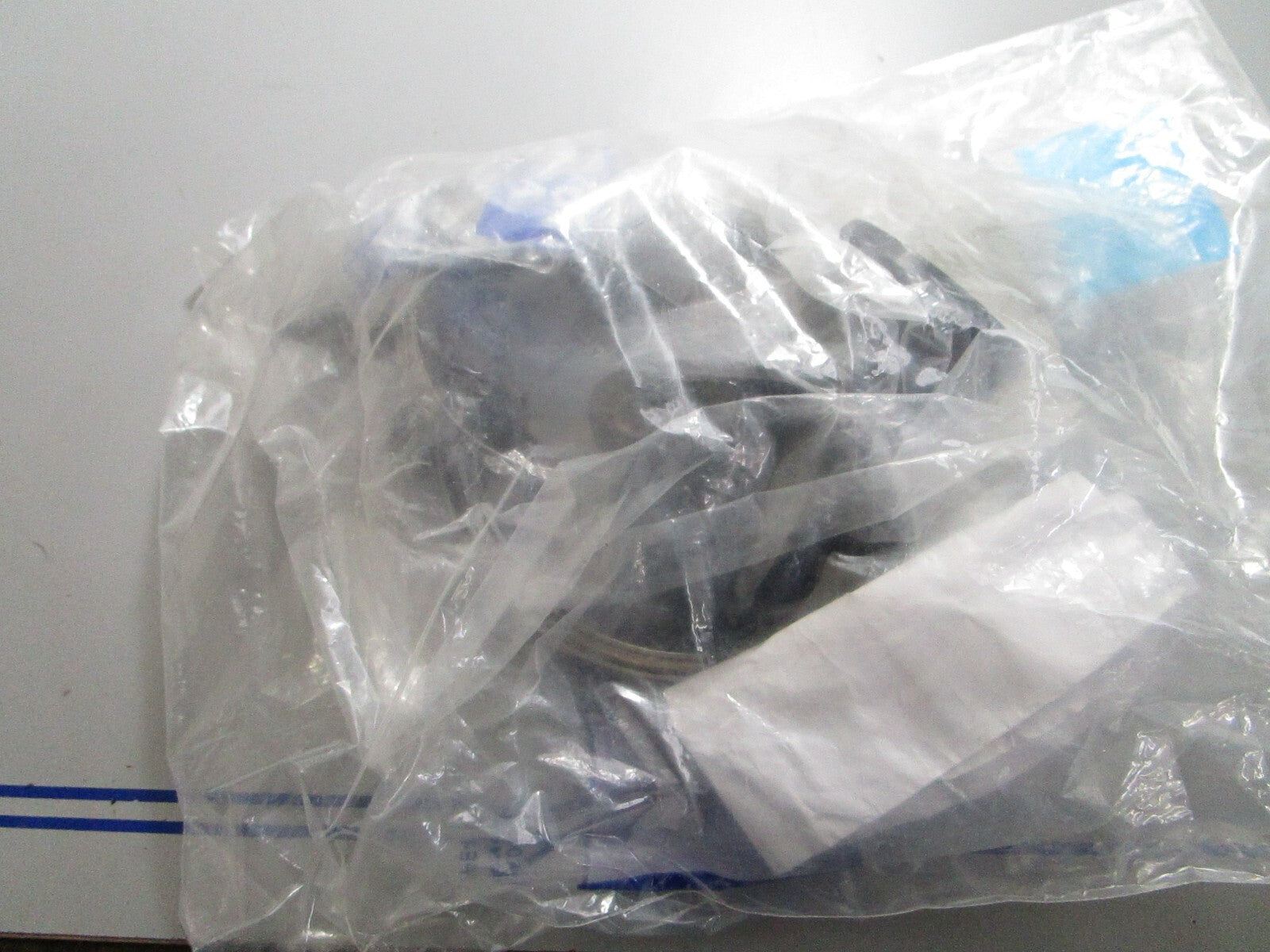 *NEW OEM* 0810 Volvo Penta Kit 21703830