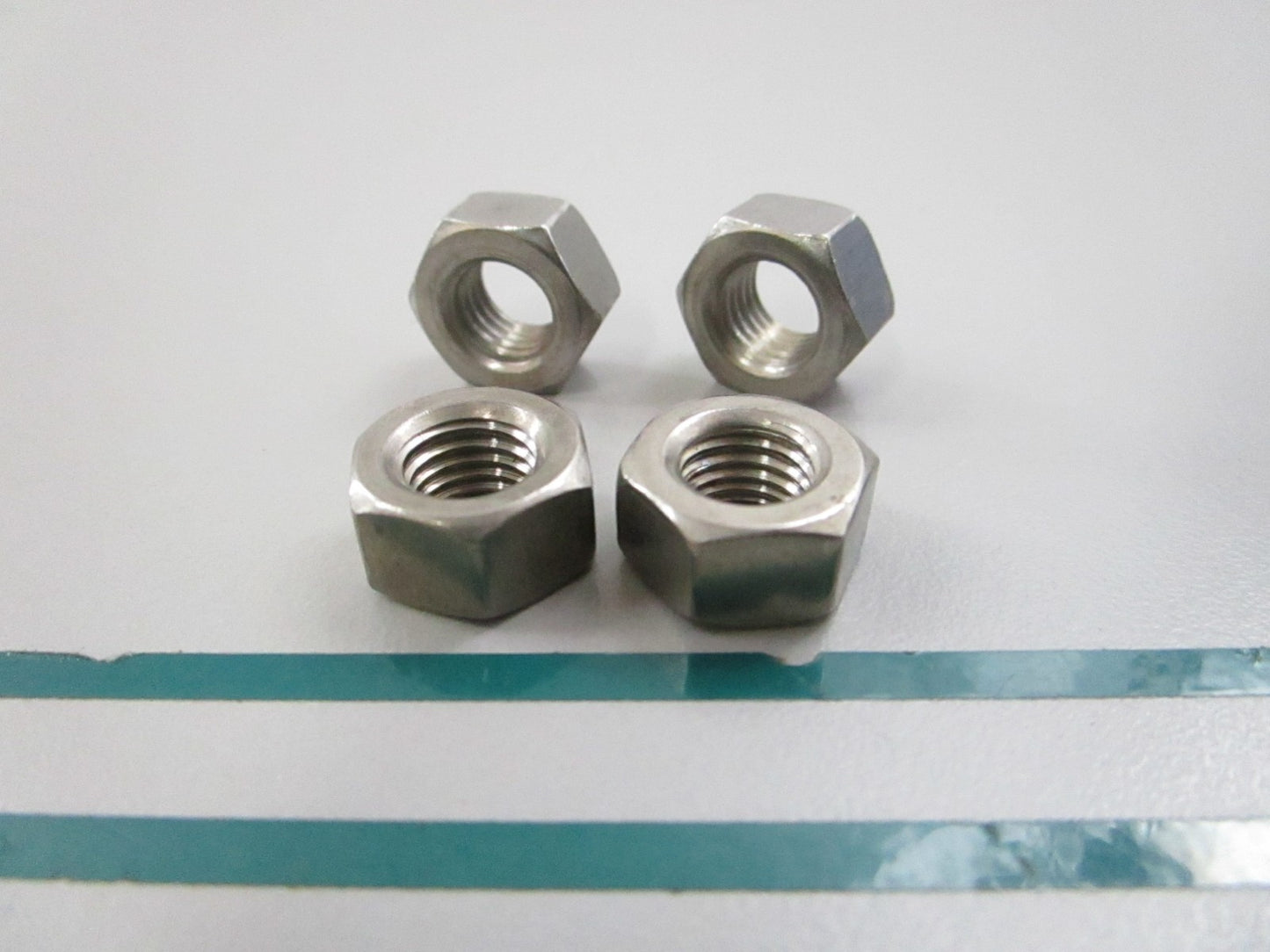 NEW OEM (LOT OF 4) 306422 0306422 OMC Johnson Evinrude Nut 0810
