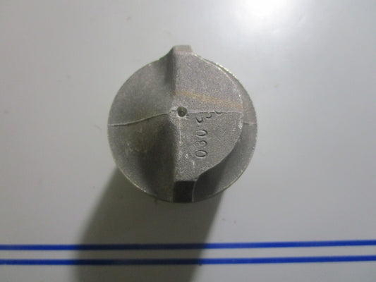 *NEW OEM* 0810 OMC Johnson Evinrude Piston 387661 0387661