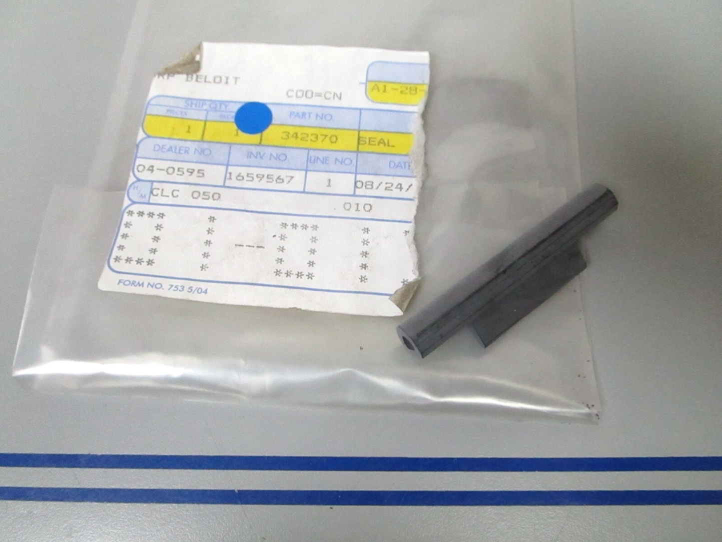 *NEW OEM* 0810 OMC Johnson Evinrude Seal 342370 0342370