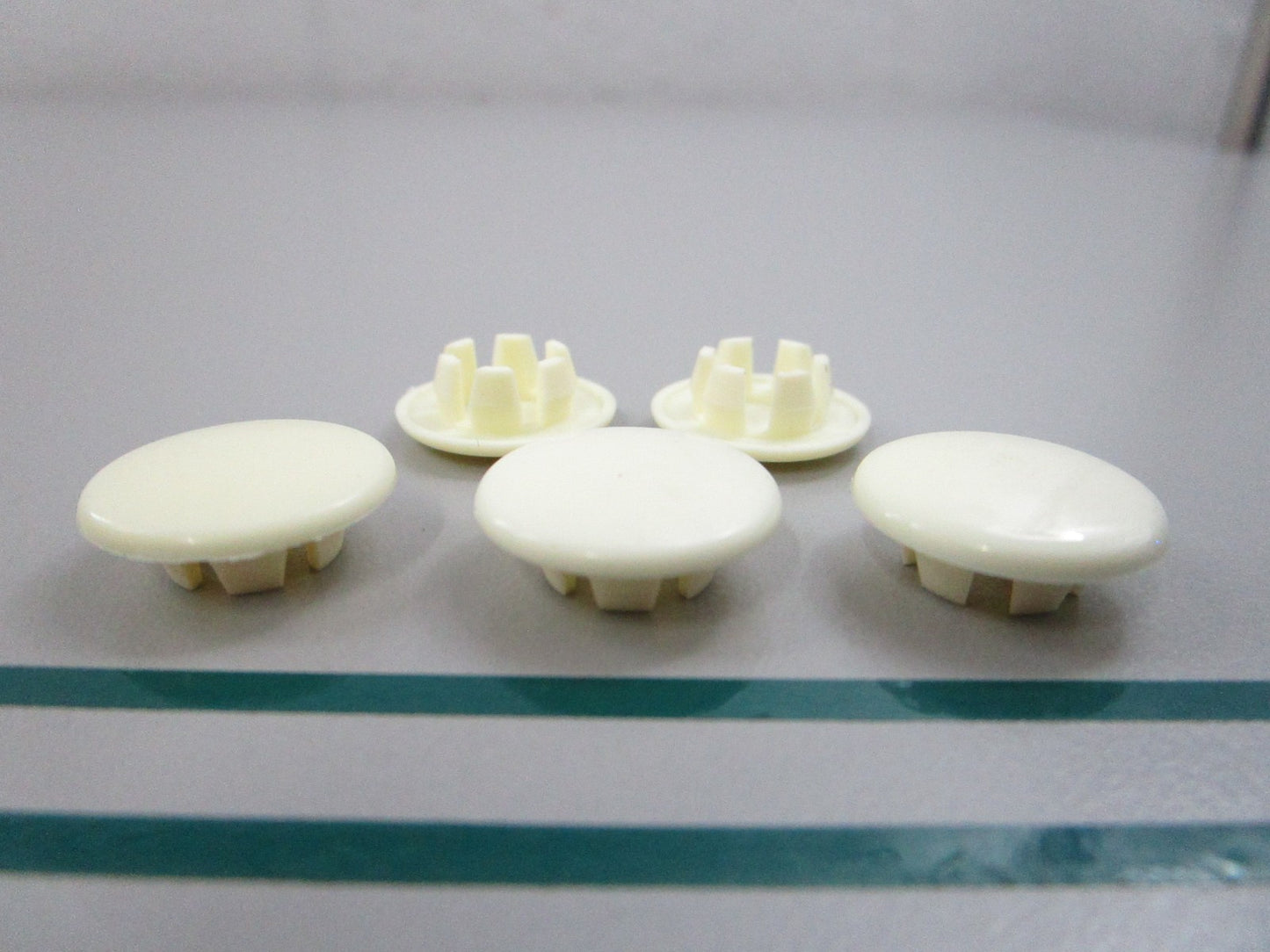 NEW OEM (LOT OF 5) 19-29850 Mercury Quicksilver Plug 0810